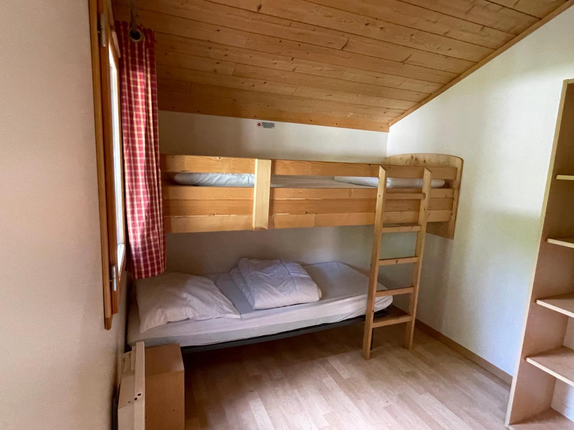 Camping Les Etoiles Saint-Sornin-Lavolps Exterior photo